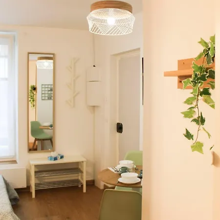 Apartment Charming In The Heart Of 14 *